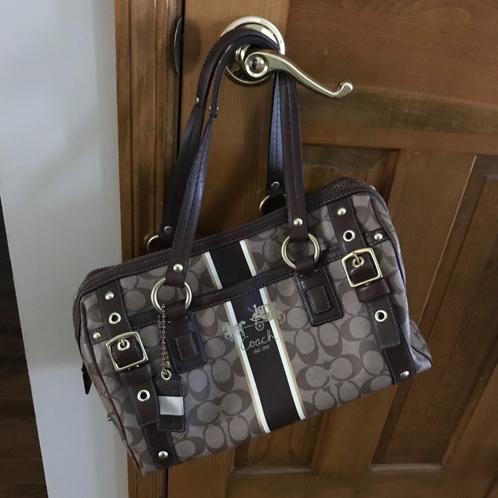 Coach purse! - Picture 5 of 5